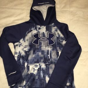 Boys Under Armour dry fit hoodie size large